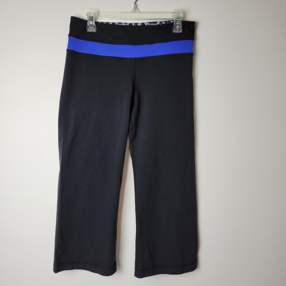 Lululemon Groove Cropped Black Reversible Leggings - Picture 4 of 9